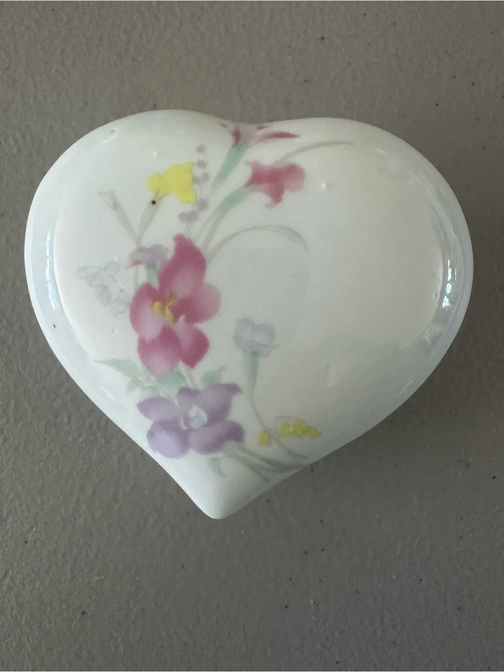 Vintage Heart-shaped Ceramic Floral Design Jewelry Trinket Box Romantic